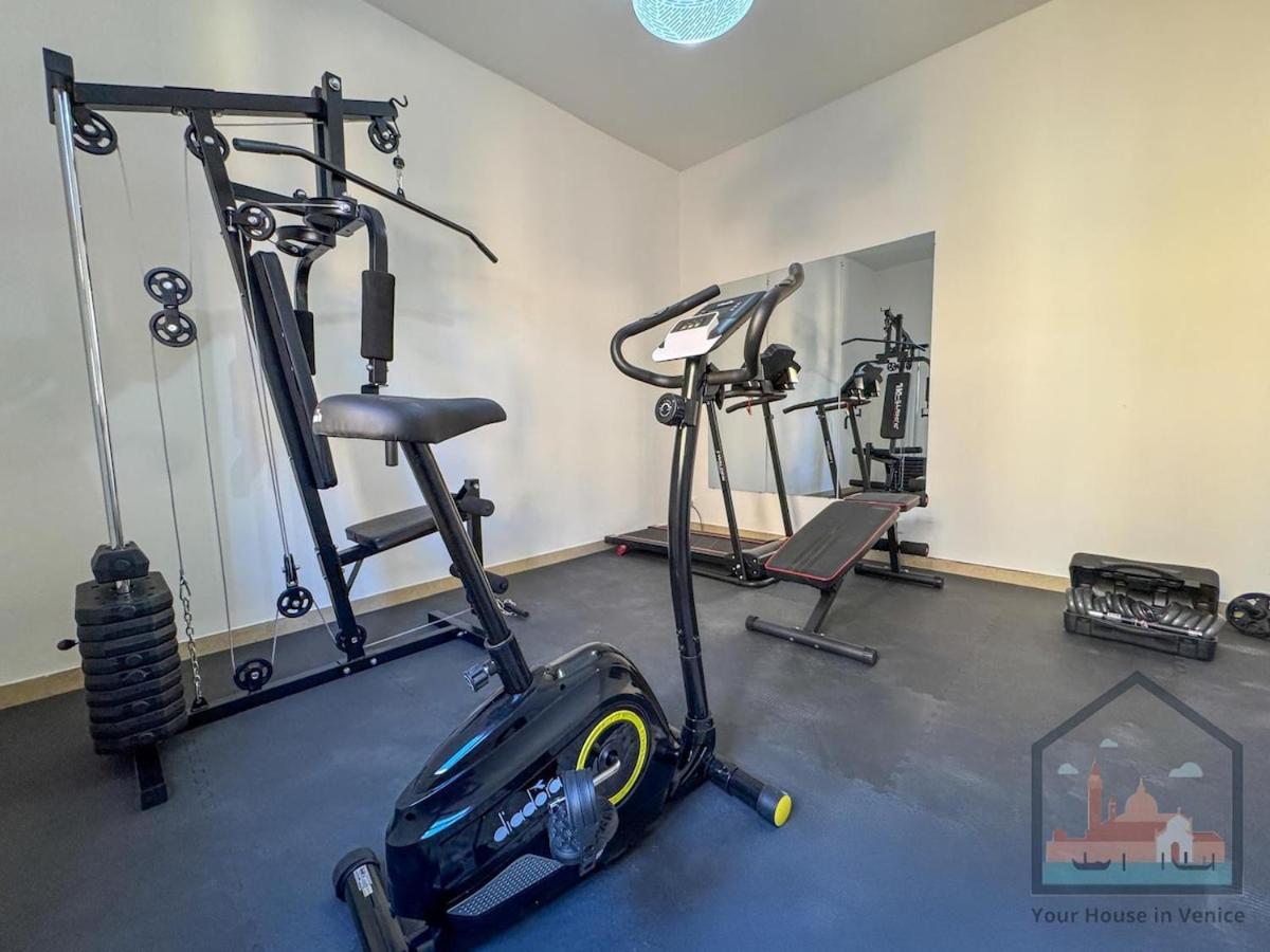 Accademia With Gym In Center Venedig